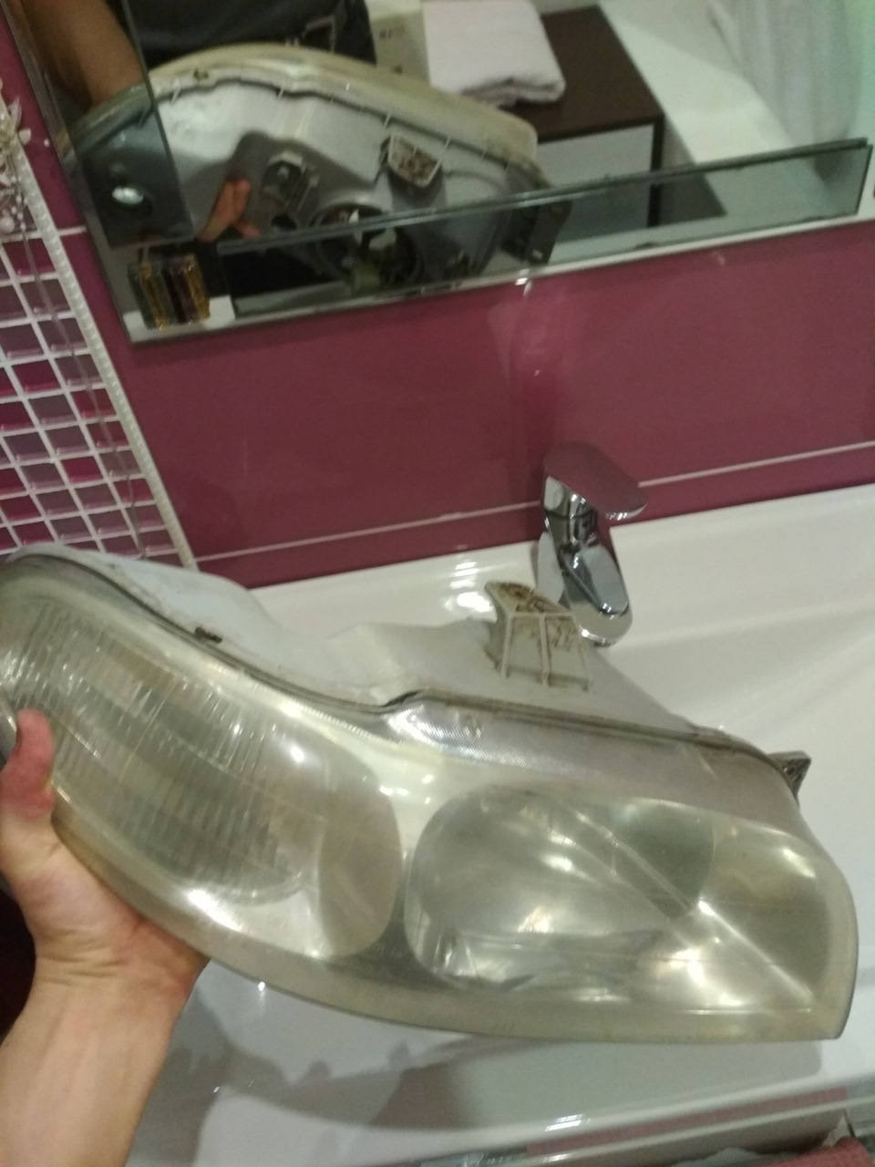 Поліровка фар за допомогою Turtle Wax 2