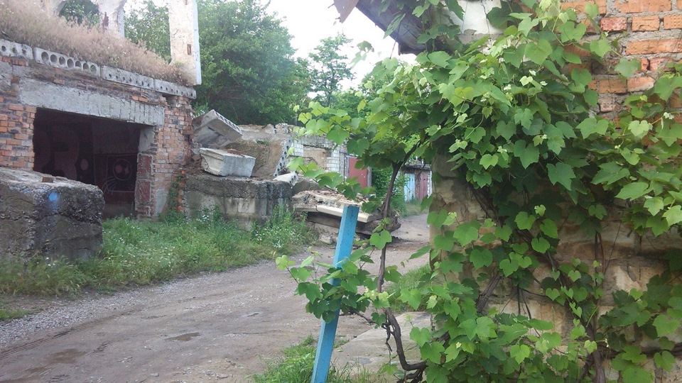 Ура! Знайшов хату для машини! 1