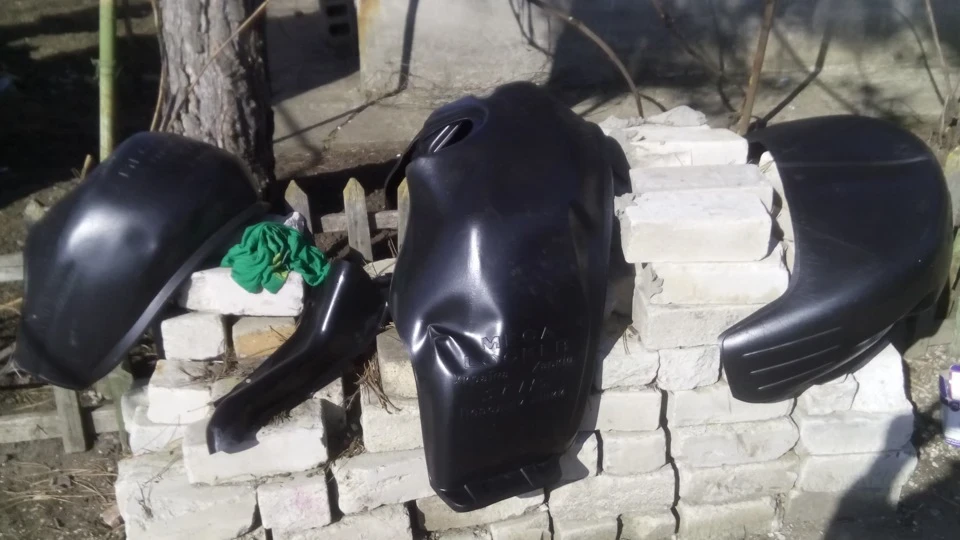 Установка підкрилок та брудозахисту генератора