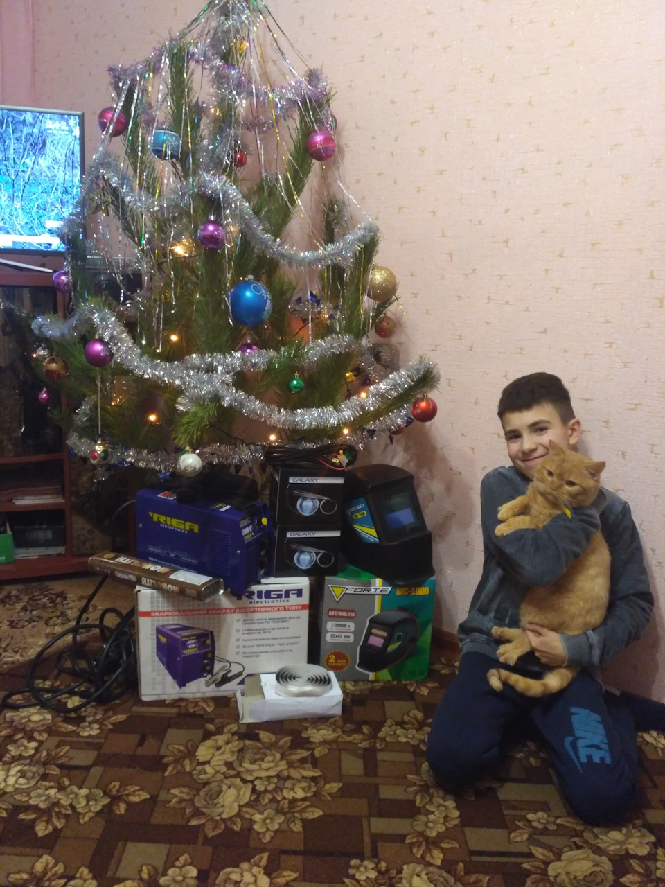 Новорічні подарунки Джексона! У нас КСЕНОН :-)) 3