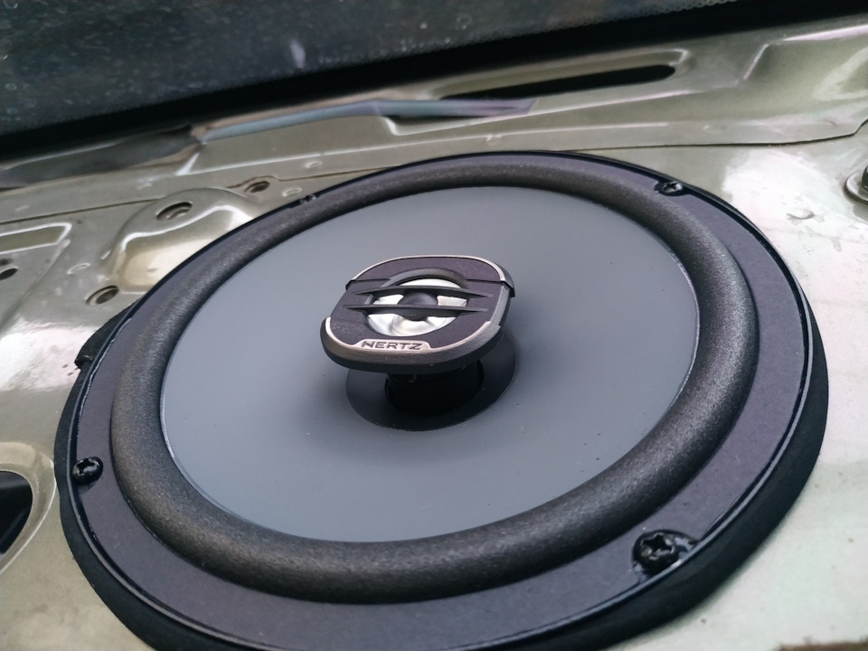 Акустика сенс Hertz Uno x165 3