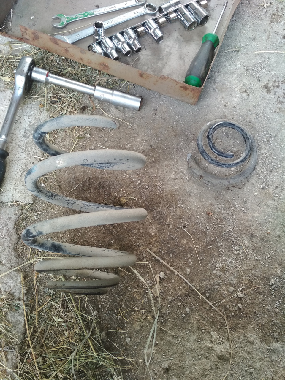 HELP! Задня пружина сенс. 4