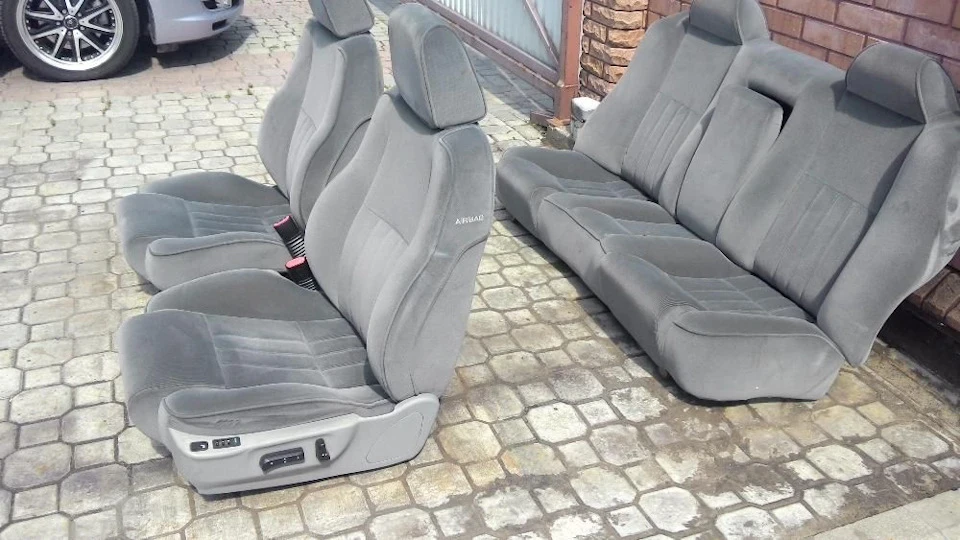 Сидіння з Alfa Romeo 166