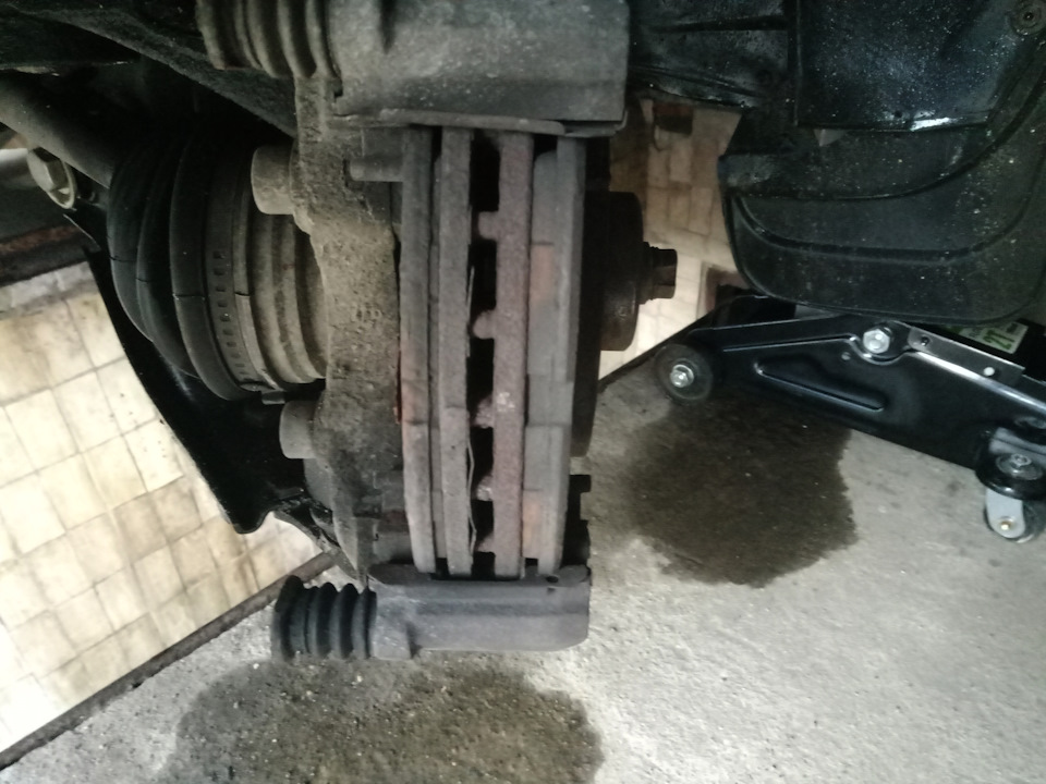 Тормозні колодки Brembo. Фішка ДПКВ 4