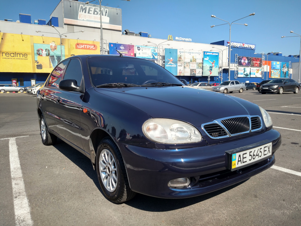 Піст продажу авто 2