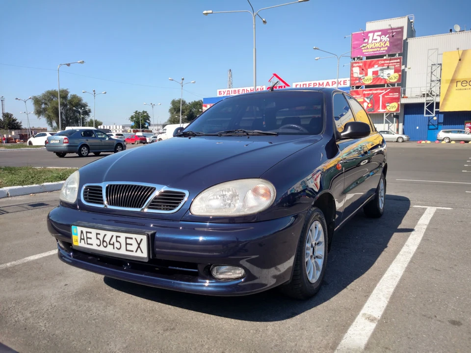 Піст продажу авто