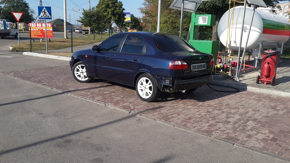 Пороги дуже прикрасили авто 1