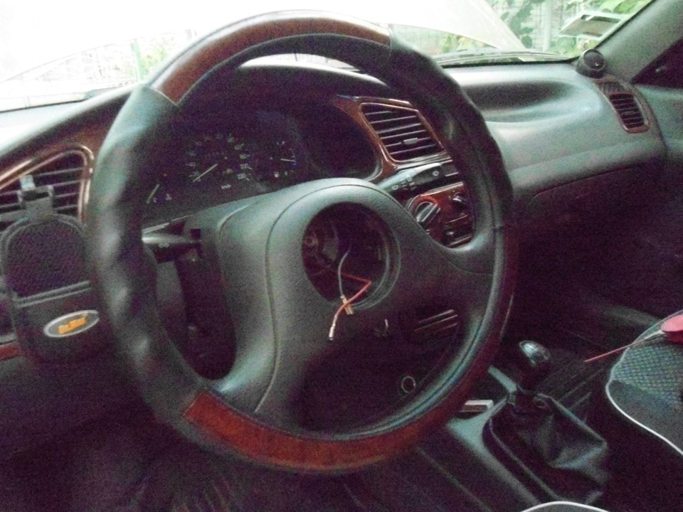 КРУЛЬ MOMO Fighter Zebrano Wood 4