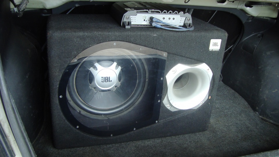 JBL і ALPINE замінять Magnat) 3