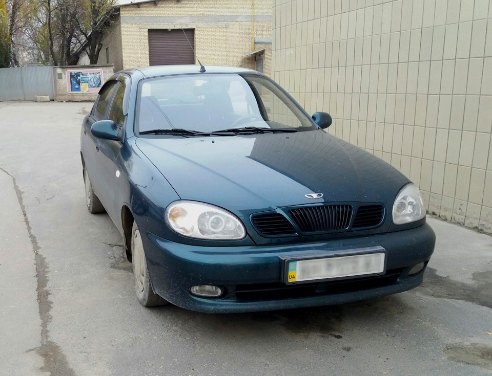 Дзеркала і радіаторні грати в колір кузова 1