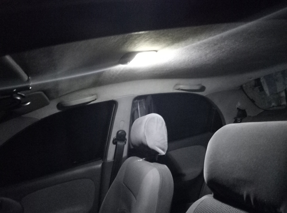 додаємо світло і знову LED 2