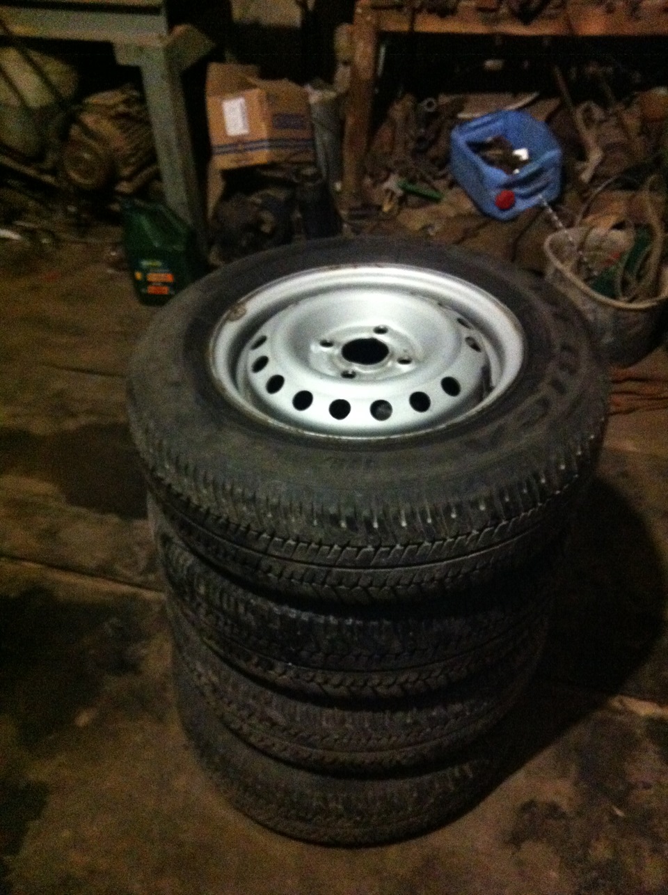 Продам та диски гуму R13 1