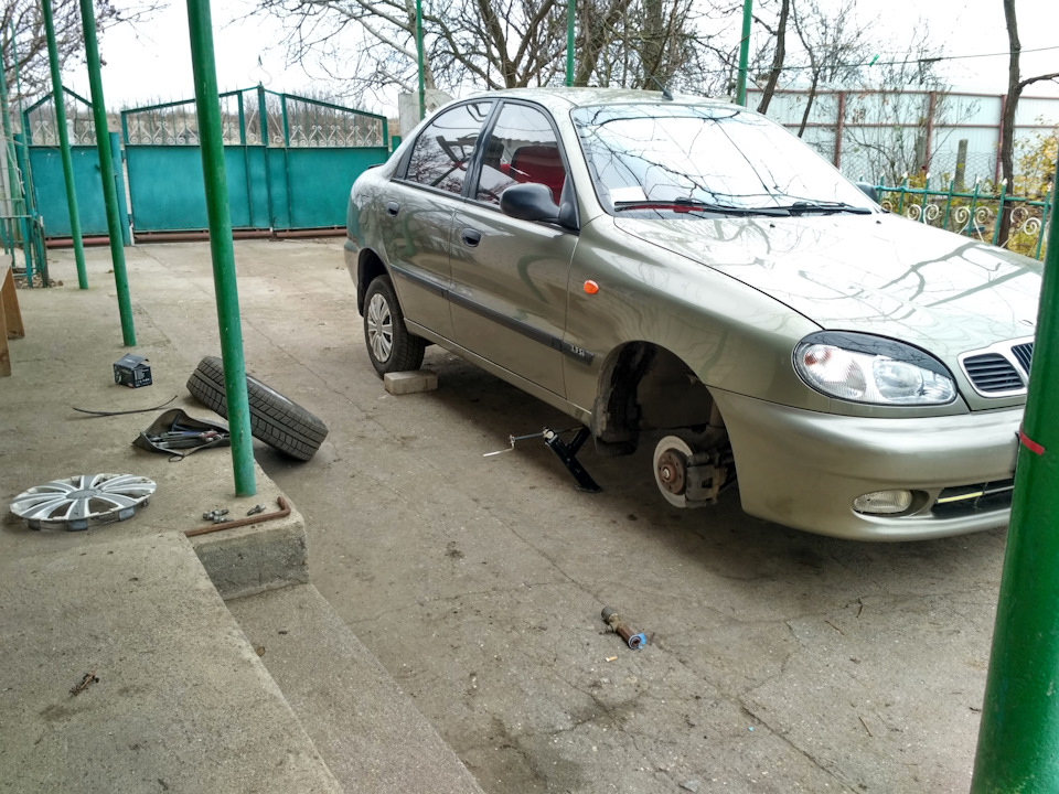 Передні колодки та запаска 4