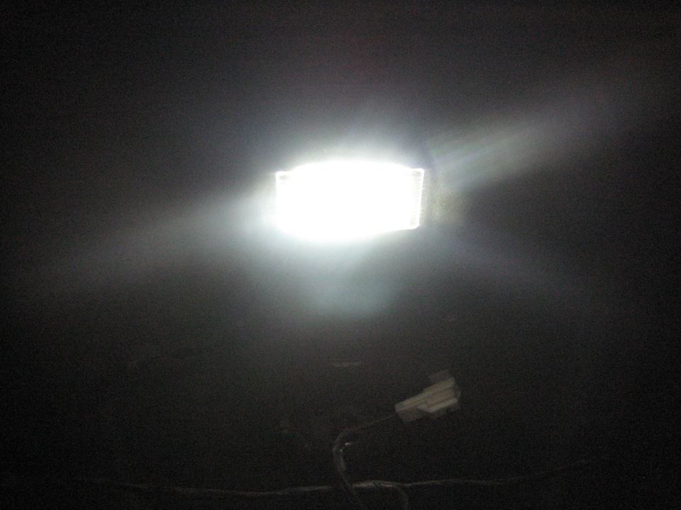 LED підсвічування багажника 5