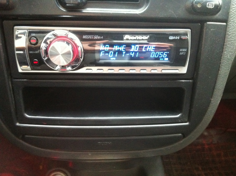 Pioneer deh 4900ib + cd1200 1