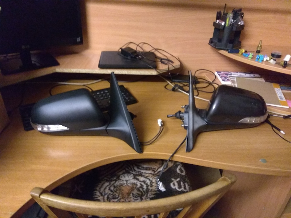 Дзеркала з повторювачами поворотів та обігрівом 1