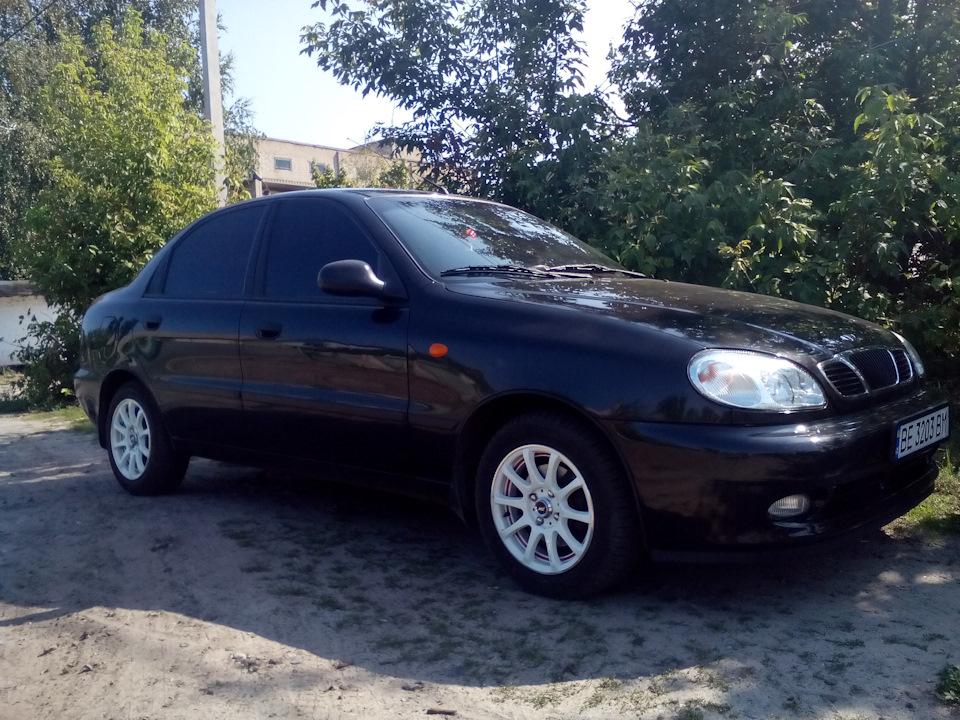 Літні шини Белшина Artmotion 175/65 R14 на дисках ZW 3