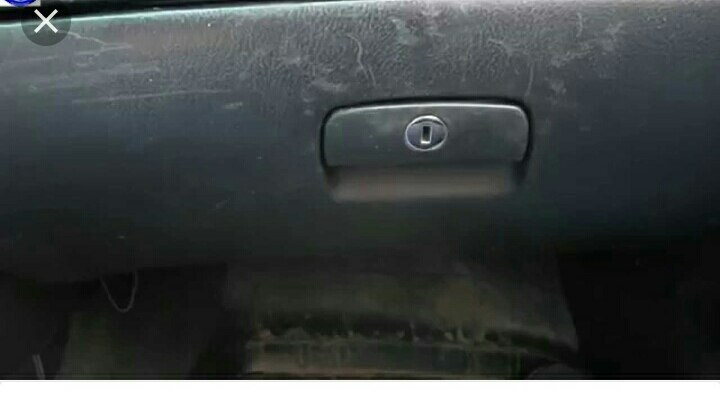 Шукаю бардачок Seat Toledo 2002 рік, або ручку з механізмом 1