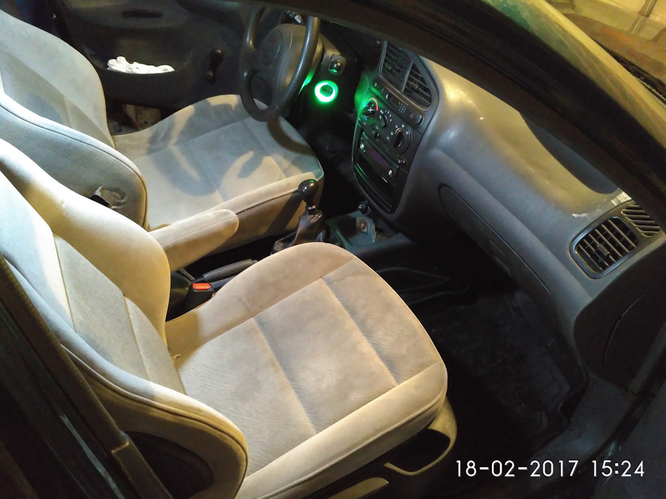Сидіння від Пежо 307 1
