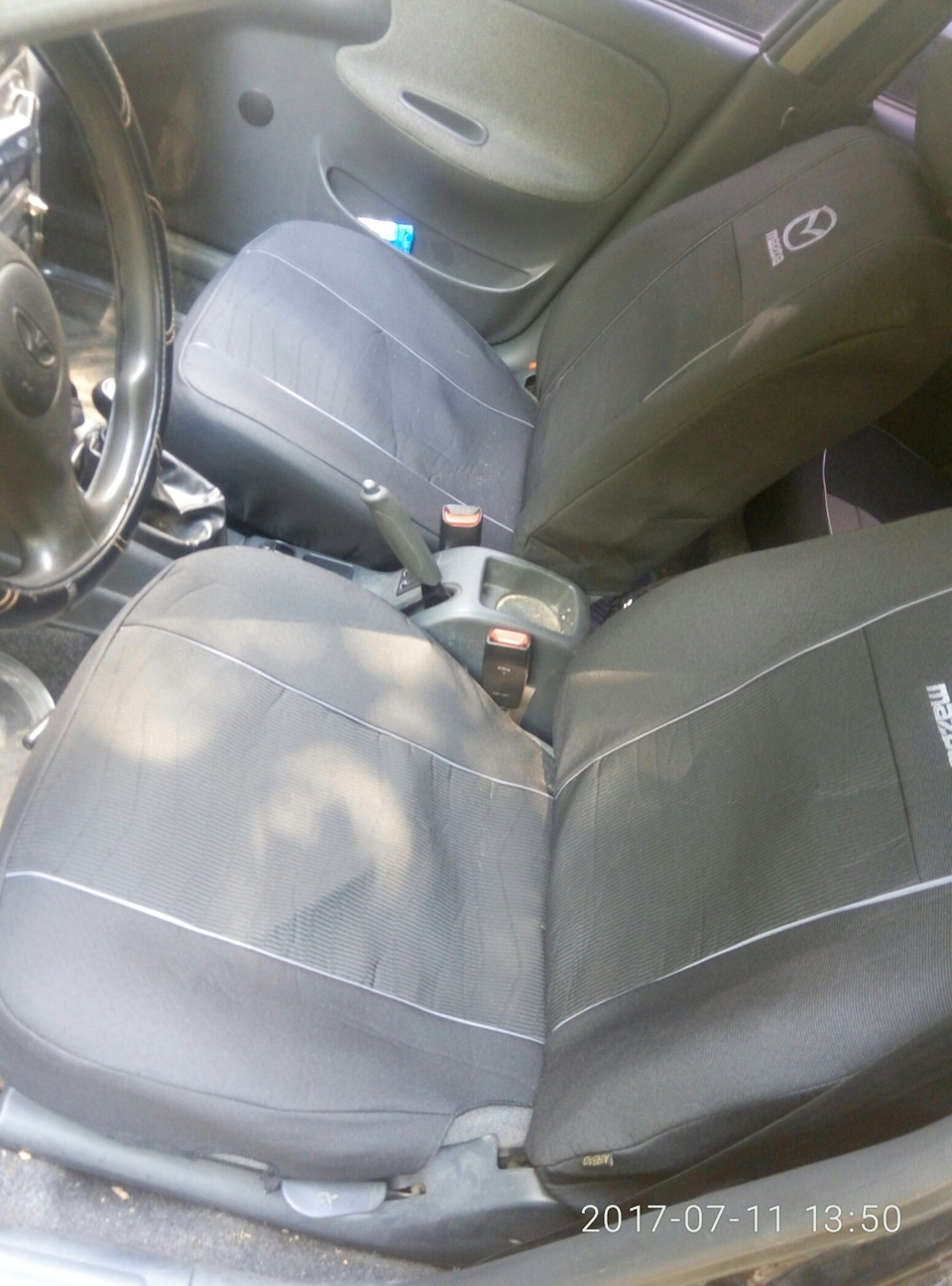 Чохли з Mazda 3 1