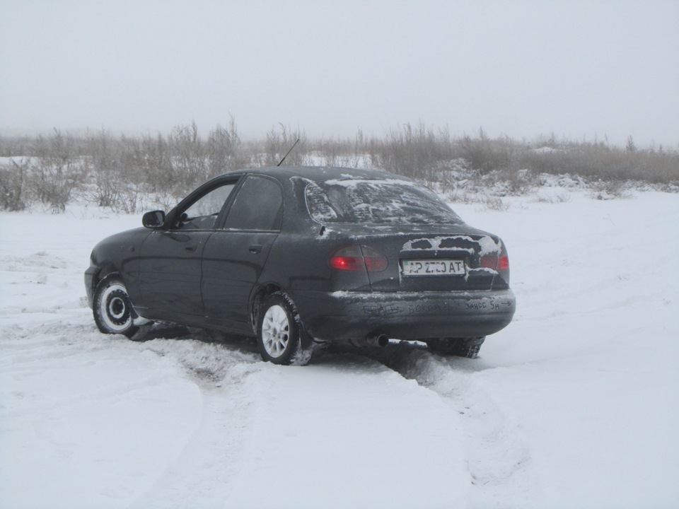 Снігові покатушки:) 5