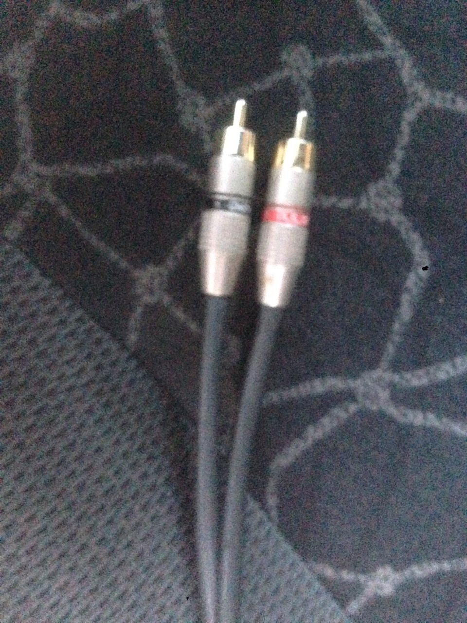 RCA дроти 3