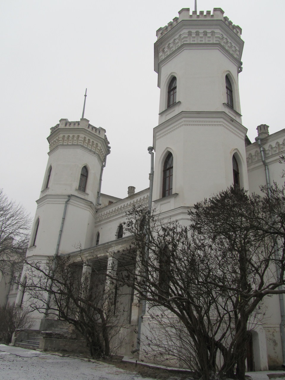 шаровський замок 3