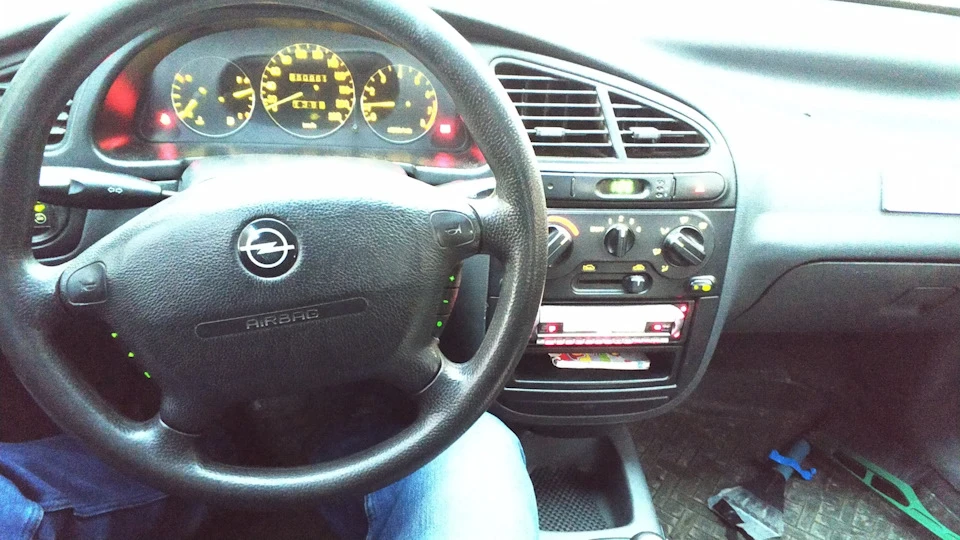 Встановлення мультикеру від Opel Vectra B