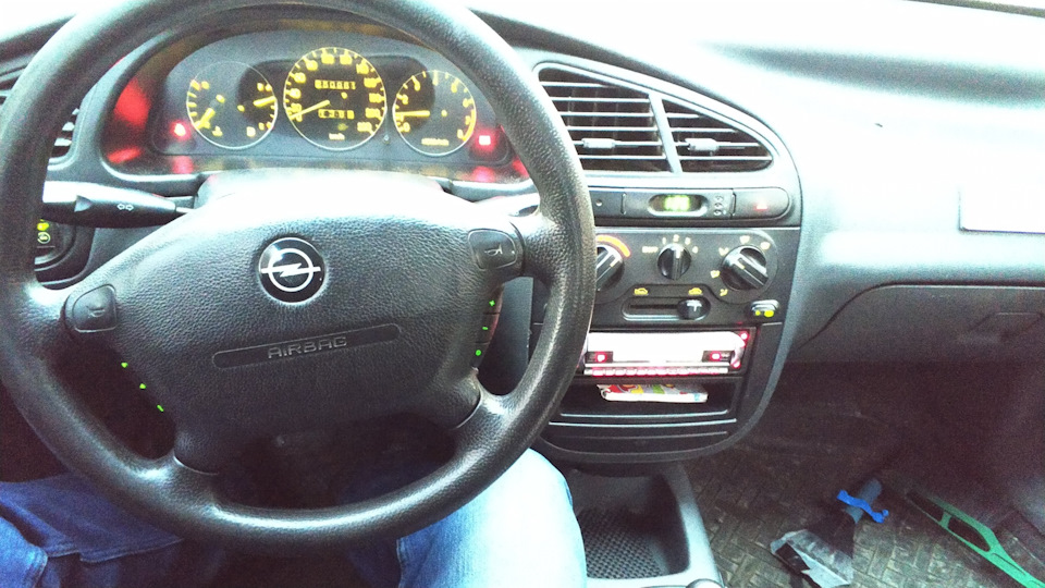 Встановлення мультикеру від Opel Vectra B 1