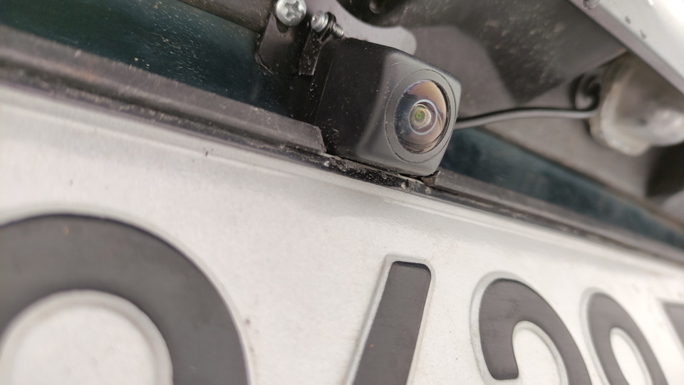 Камера заднього виду на Sens. 1