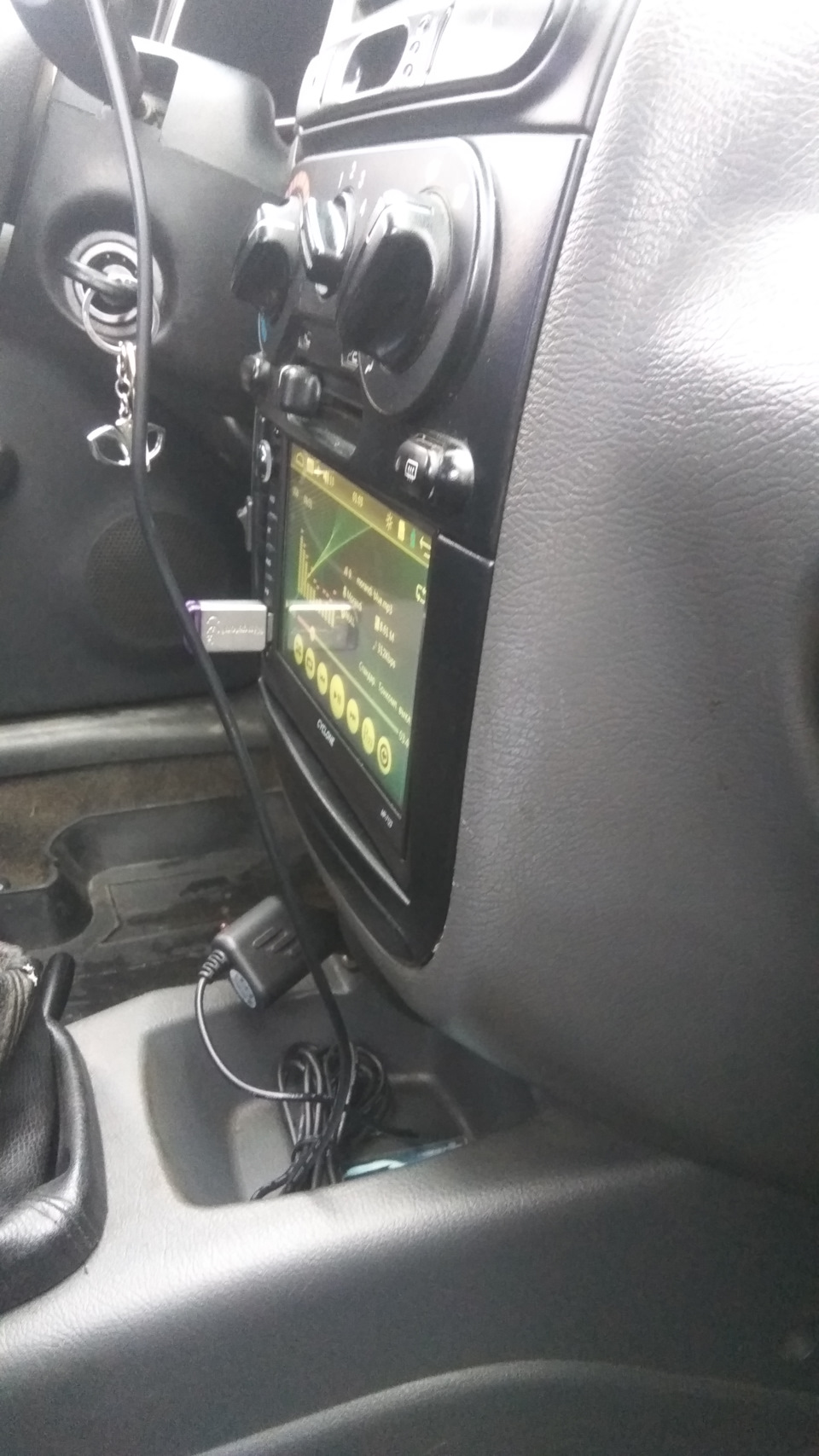 Установка сенсорної автомагнітоли 2 Din та мульти кермо 5