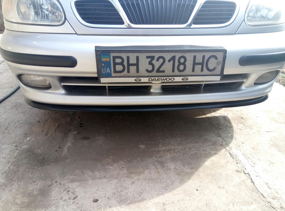 Губа на бампер 5