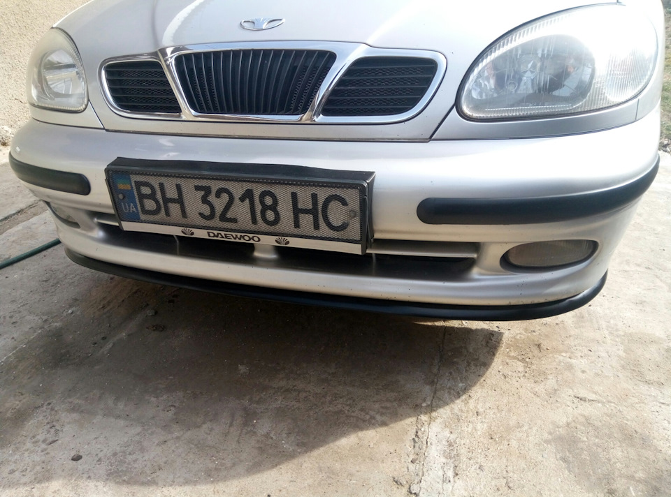 Губа на бампер 4