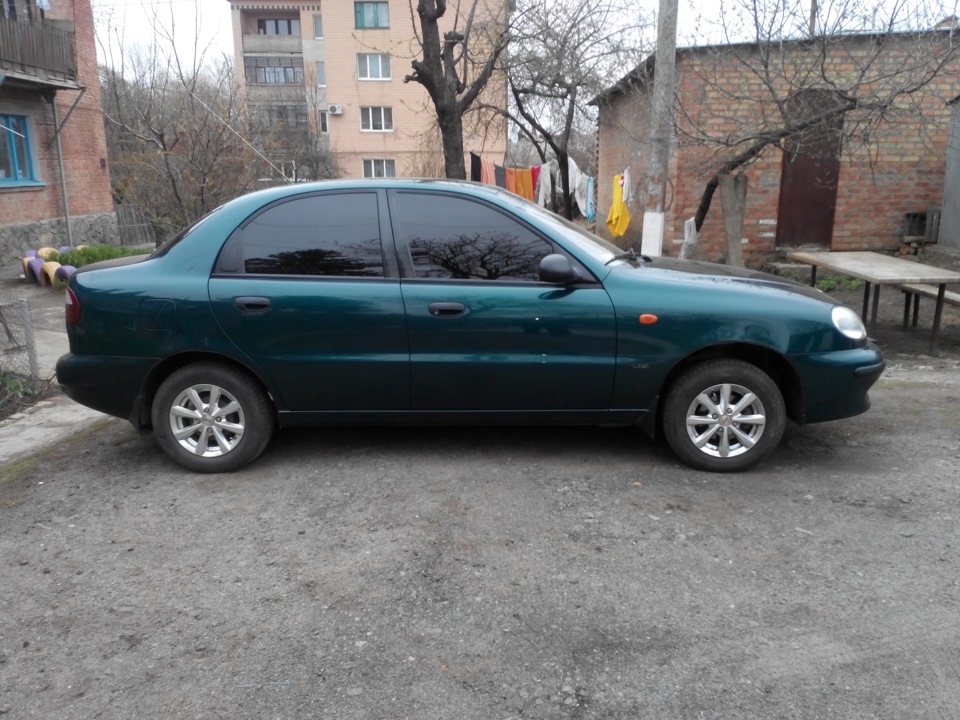 Вдягнув літні капці... 2