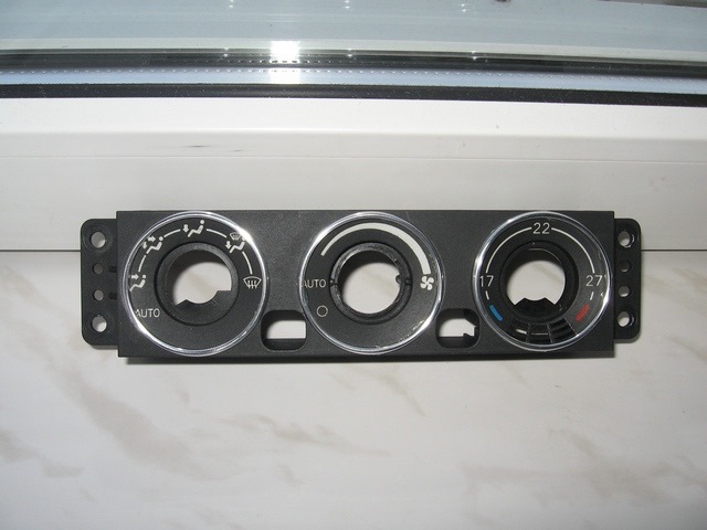 кільця на клімат панель Mitsubishi Lancer IX 4