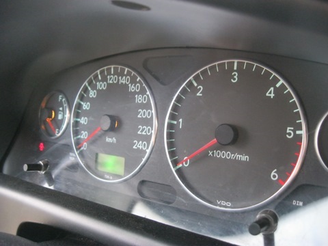 Кільця в приборку та клімат панель Toyota AVENSIS 97-03 1