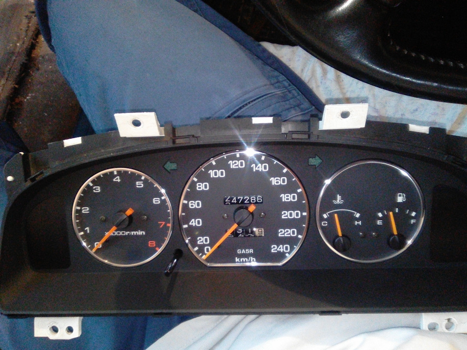 Кільця в приладку Mazda 626 GE 1