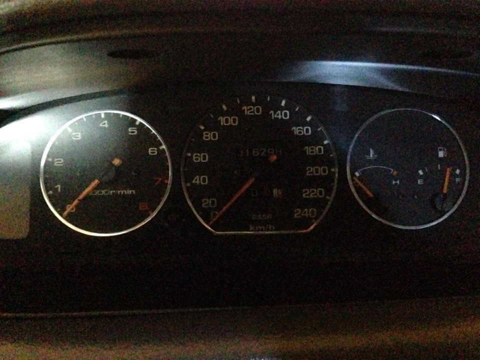 Кільця в приладку Mazda 626 GE 4