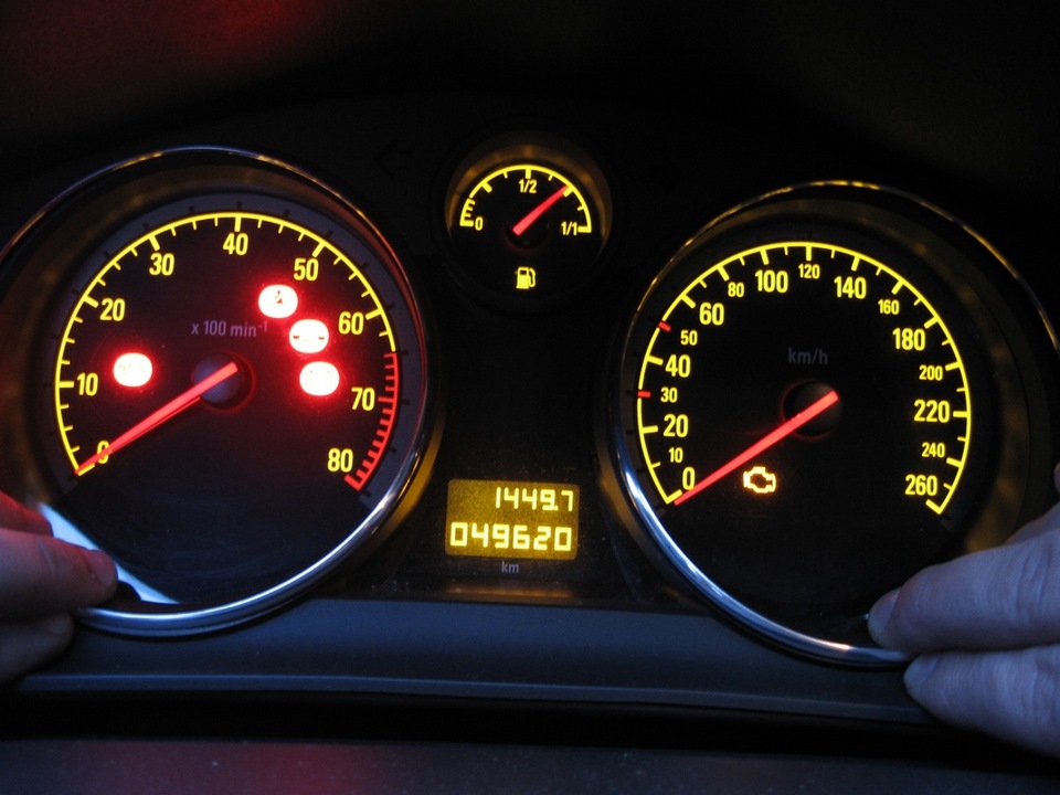 Кільця в приладку Opel ASTRA H 3