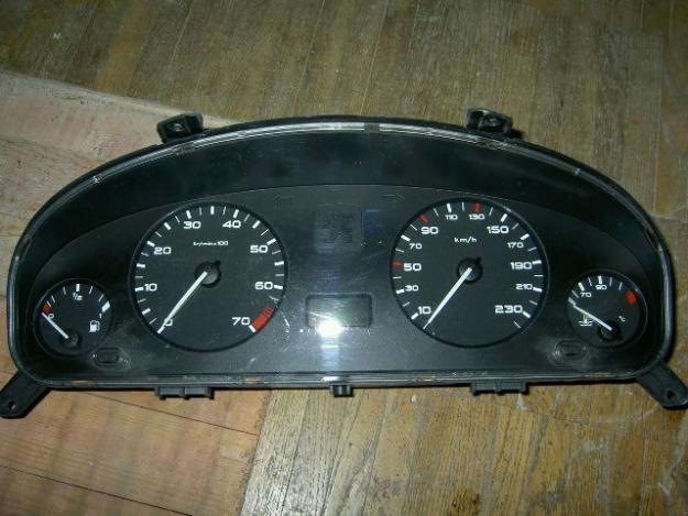 Кільця в приладку PEUGEOT 406 3