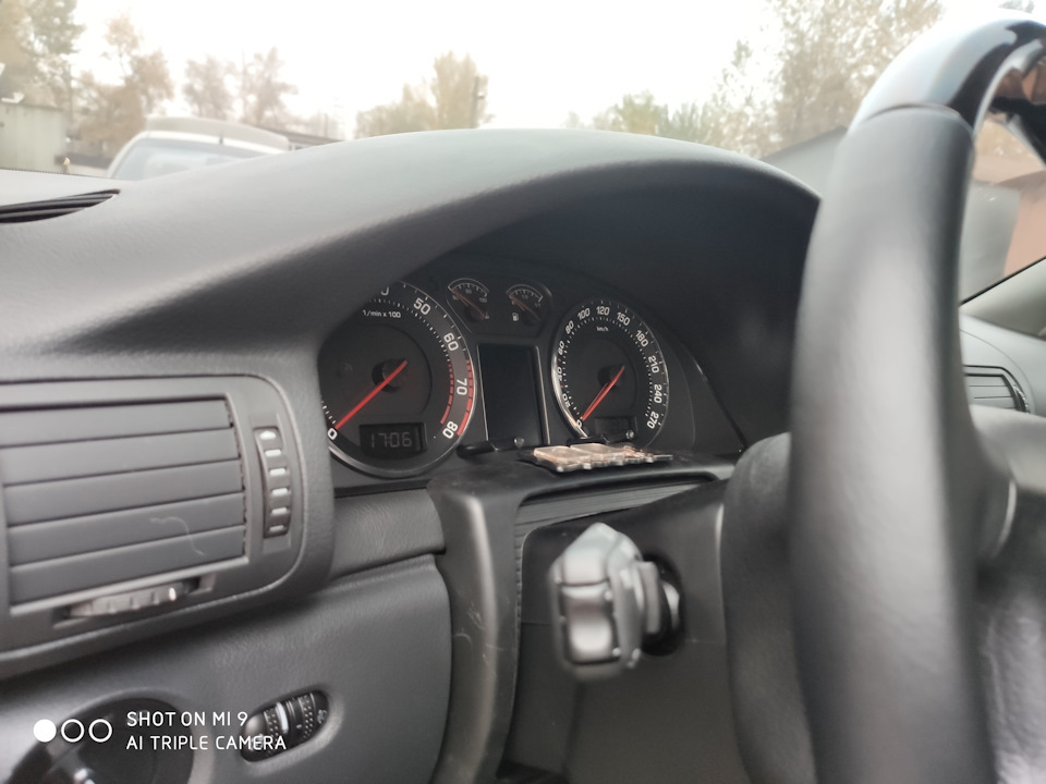 Кільця в приладку Skoda Superb 5
