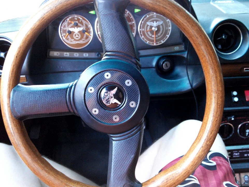 Кільце в кермо MERCEDES 123 2
