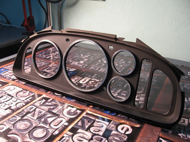 Mazda 323F кільця в приладку 4