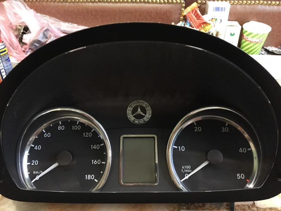 Зовнішні кільця в приладку Mercedes VITO 639 2
