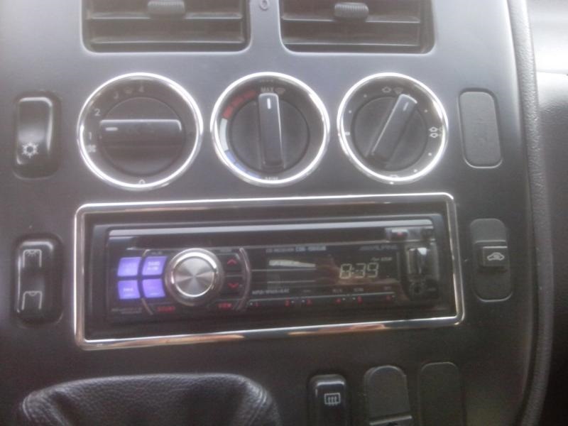 Окантовка магнітоли на Mercedes VITO 638 1