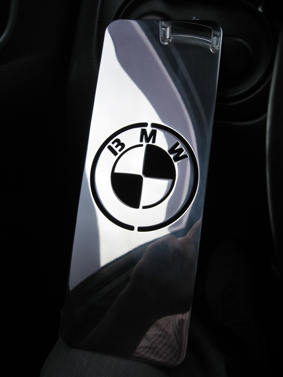 Підставка для відпочинку під ліву ногу з лого BMW 3
