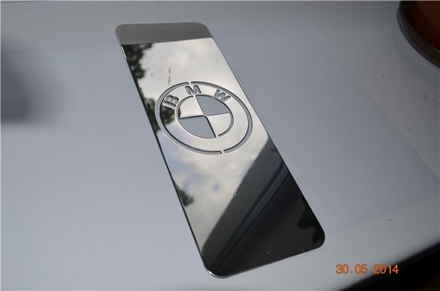 Підставка для відпочинку під ліву ногу з лого BMW 1