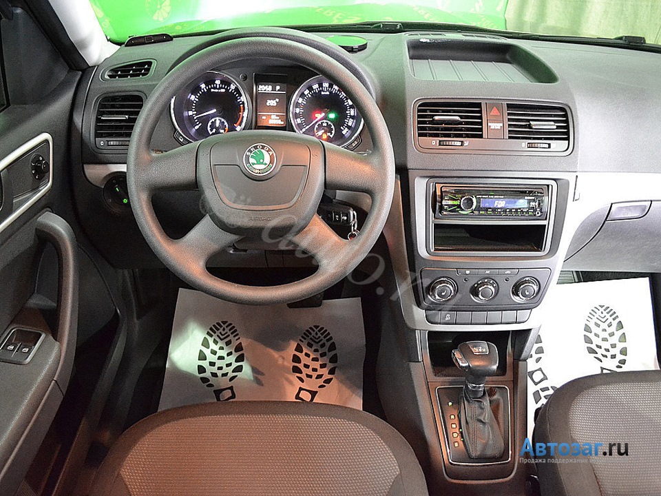 Посмішка в кермо Skoda Yeti 2
