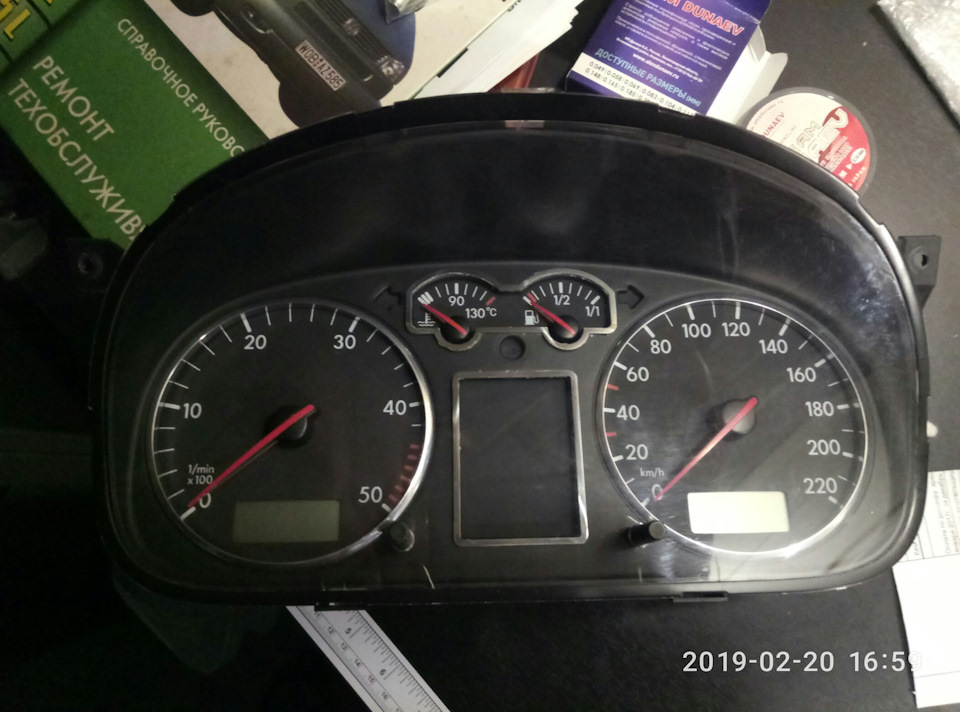 VW T4, golf4 кільця в приладку 3