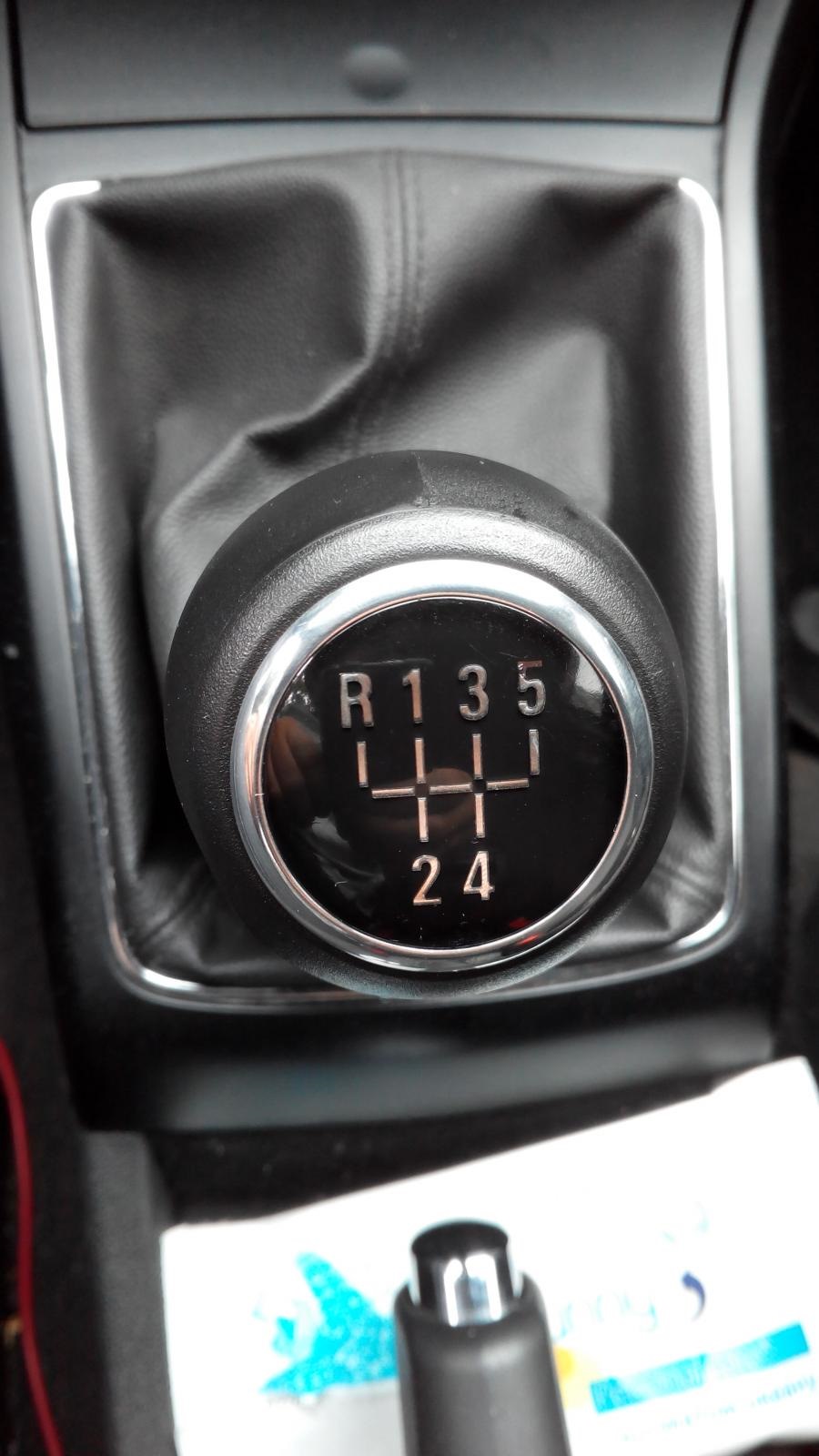 Хром кільце на важіль КПП Opel Astra H 1